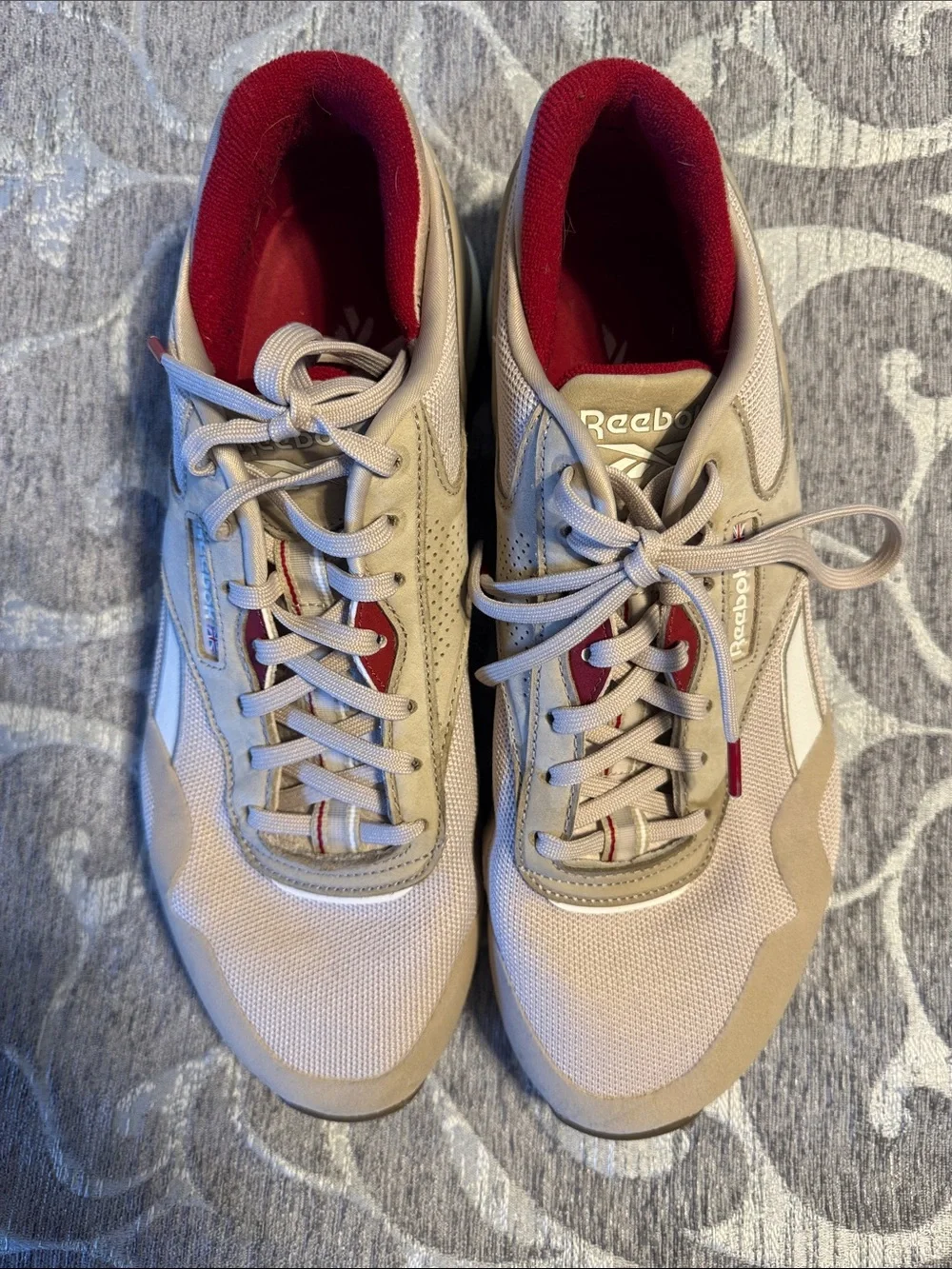 Reebok Classic Nano Men’s Beige Sneakers with Red Lining Size 11.5